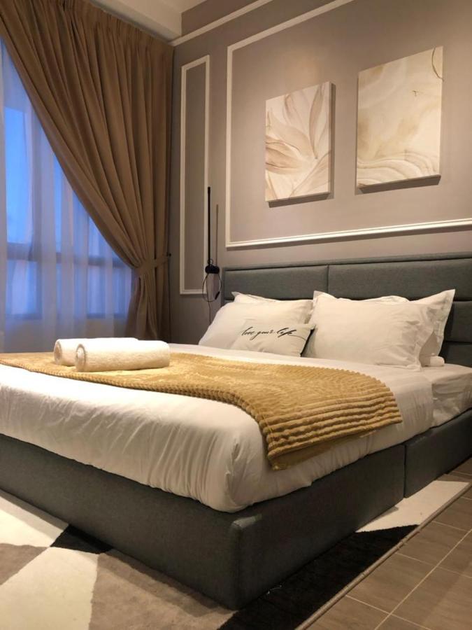 Appartamento Panglima Troika Residensi Kota Bharu Esterno foto